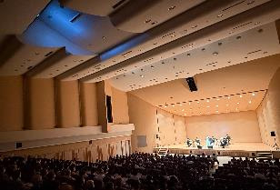 利尻島でのPMFコンサートに活用されました。