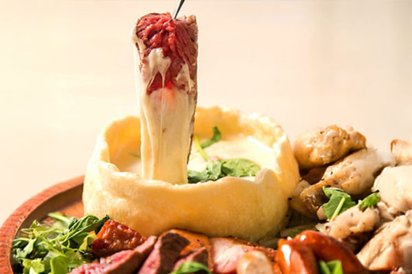 炭焼き塊肉 ときどきチーズ 梅田テラス店